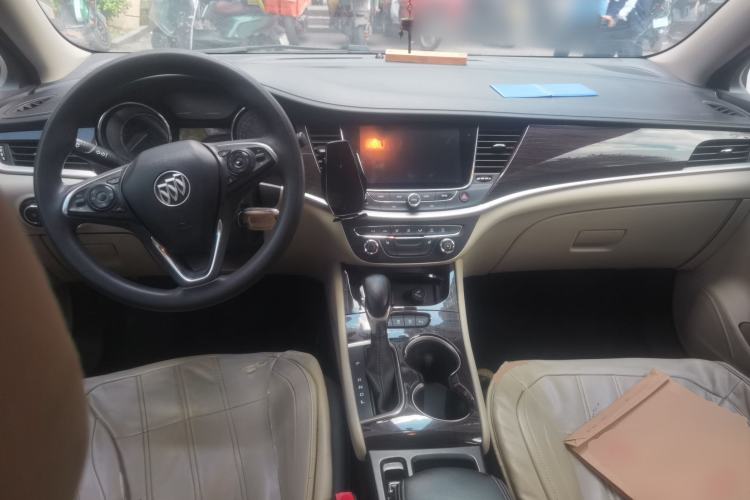 Used Buick Verano 2019 Sedan 15S Automatic Leading Model Center Console