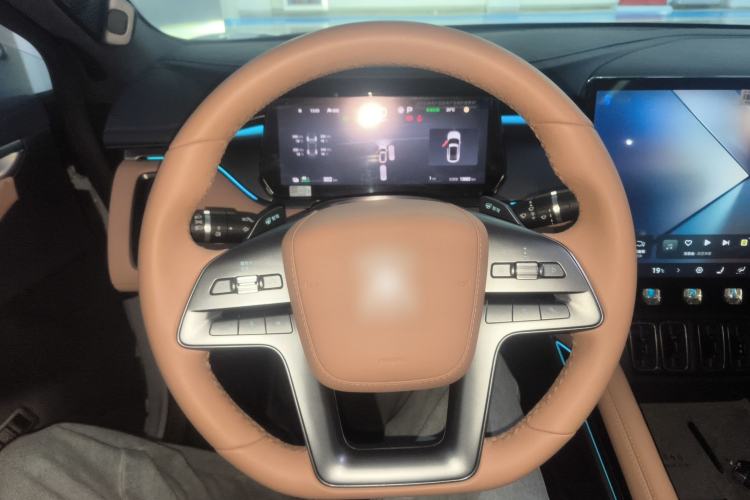 Used BYD Song L EV 2025 Intelligent Driving Version 662 km LiDAR Excellence Edition
