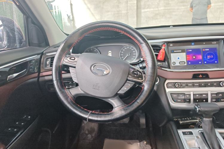 Used GAC Trumpchi GS8 2017 320T Two-Wheel Drive Luxury Smart Connectivity Version (7 Seats)