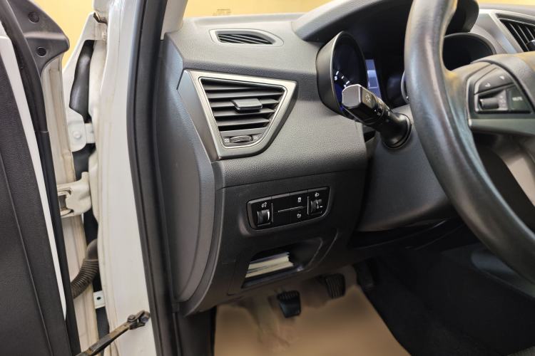 Used Changan CS75 2014 2.0L Manual Luxury Version China V Standard
