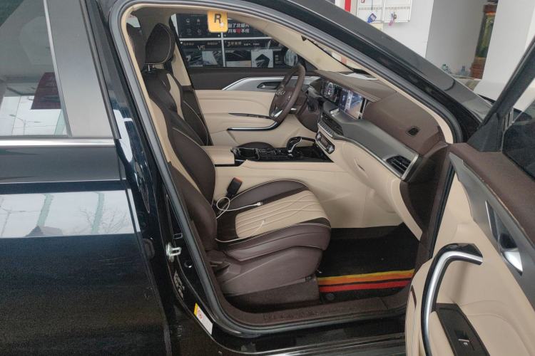 Used Bestune T77 2023 1.5T Automatic Luxury Model
