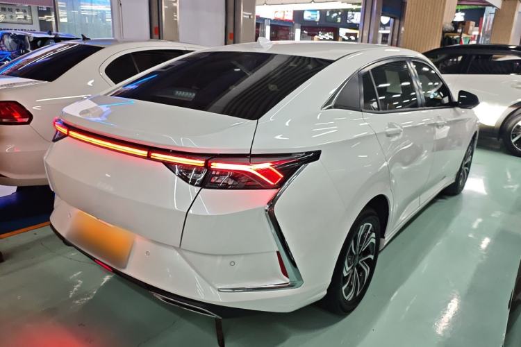 Used Dongfeng Aeolus Yixuan 2021 230T Automatic Zuiqing Edition Rear Right 45 Deg