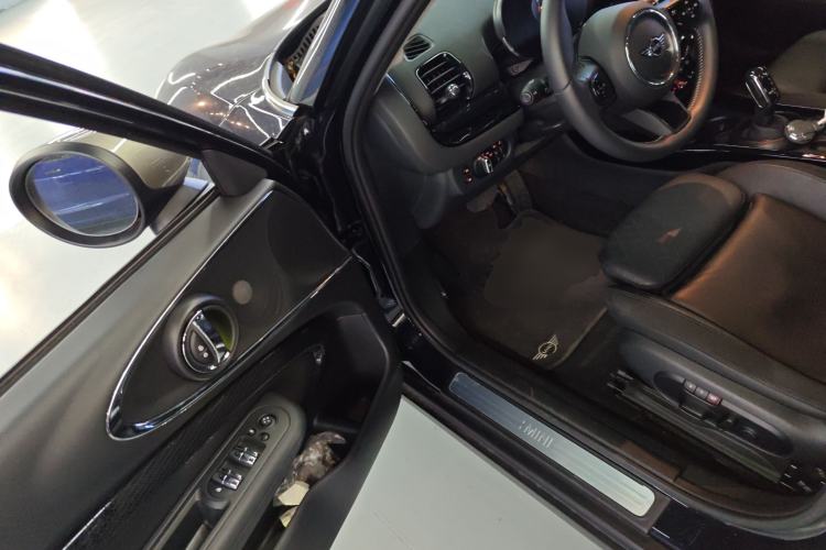 Used MINI Clubman 2023 Refresh 1.5T COOPER Connoisseur Driver Seat