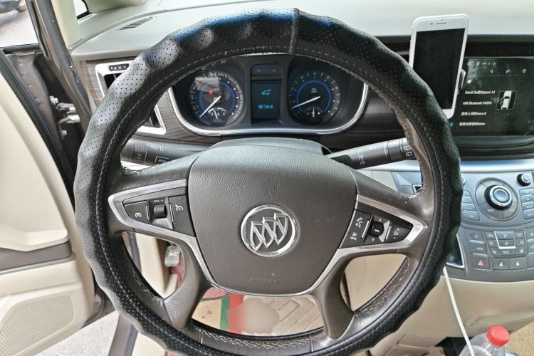 Used Buick GL8 2013 3.0L GT Luxury Business Haoya Edition
