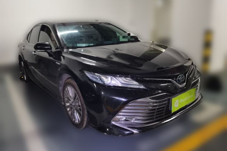 Used Toyota Camry 2018 Dual-Engine 2.5 HG Luxury Edition Front Right 45 Deg