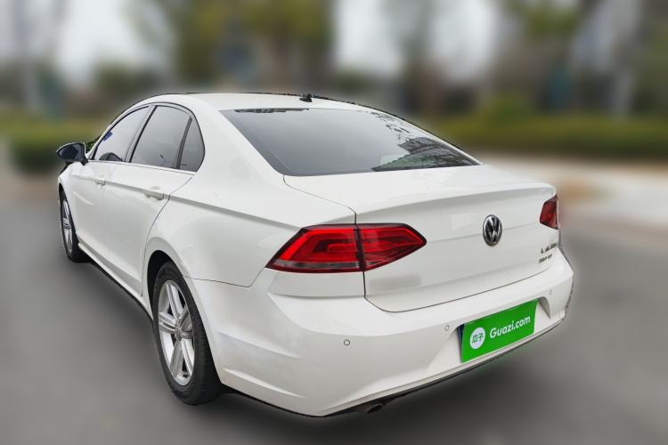 Used Volkswagen Lamando 2015 280TSI DSG Comfort Edition
