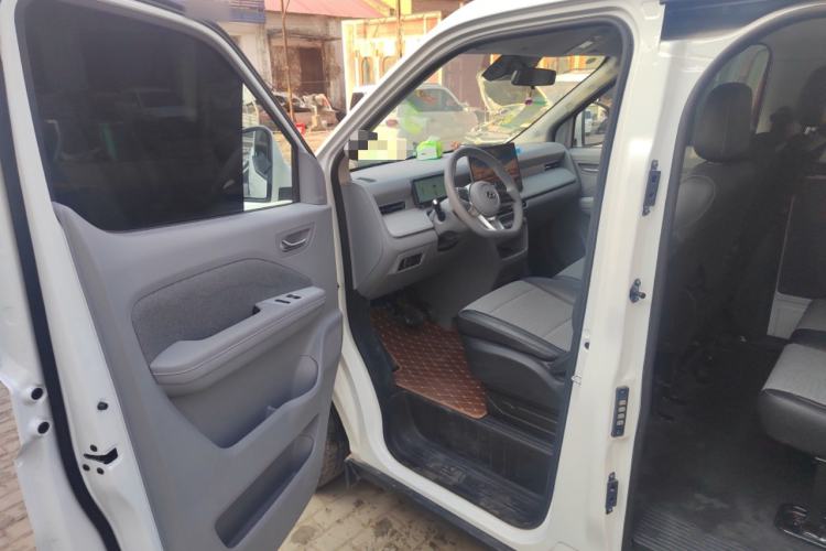 Used Ruichi R5 2025 Model Passenger Vehicle Smart Driving Ultra-Charging Edition, Beyond Type I
