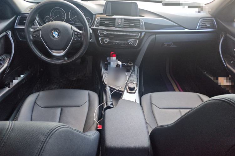 Used BMW 3 Series 2017 320Li Fashion Model Center Console