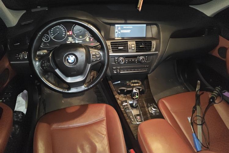Used BMW X3 2011 xDrive28i Luxury Model