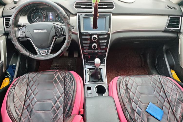 Used Haval H2 2016 Red-Label 1.5T Manual Two-Wheel Drive Luxury Model