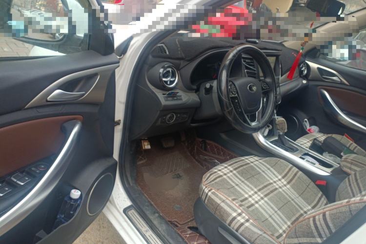 Used BYD Song 2016 GaiShi Edition 1.5TID Automatic Elite Model
