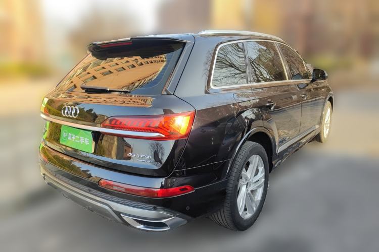 Used Audi Q7 2021 45 TFSI quattro S line Sport model