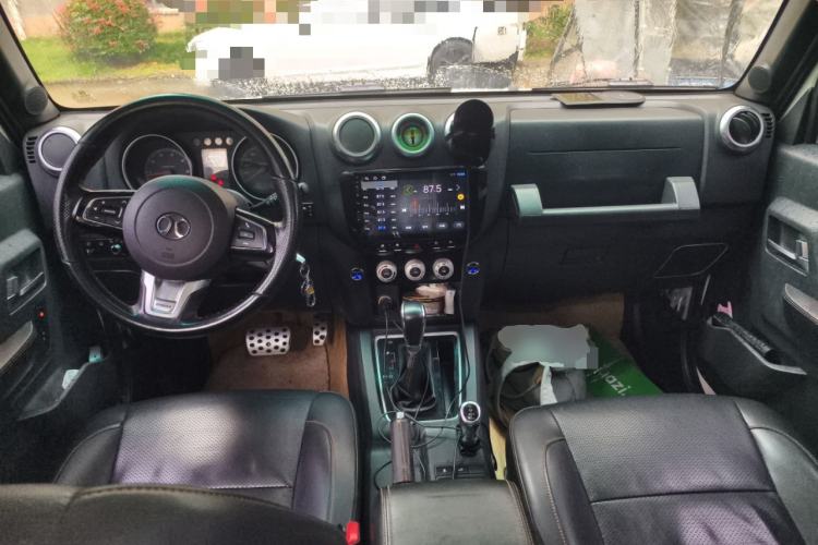 Used BAIC Off-Road BJ40 2016 40L 2.3T Automatic All-Wheel Drive Premium Edition Center Console