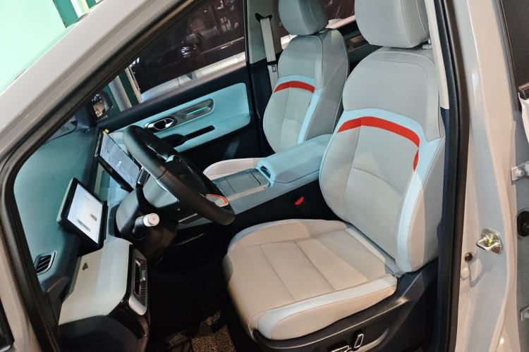 Used AION Y 2022 Plus 70 Smart Edition Left Front Seat