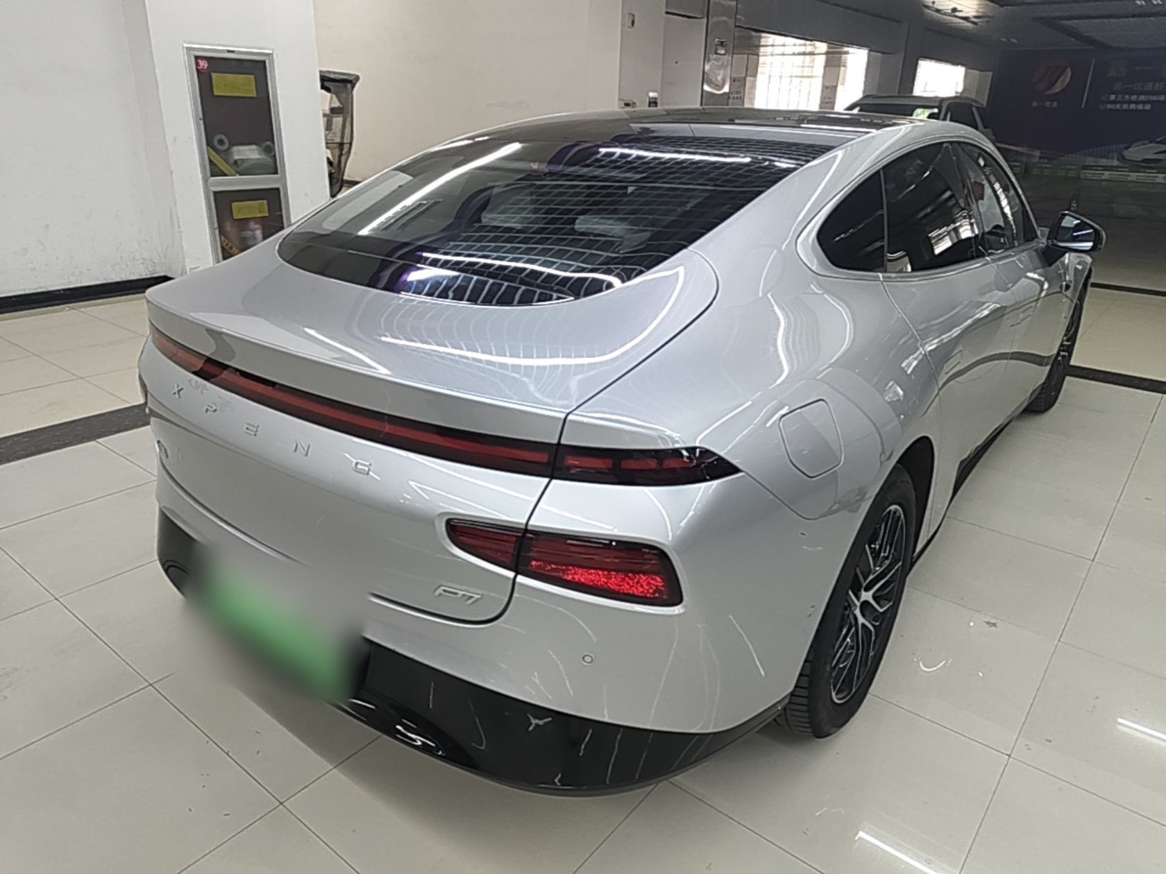 XPeng P7 2024 P7i 550 Pro — снимка 6