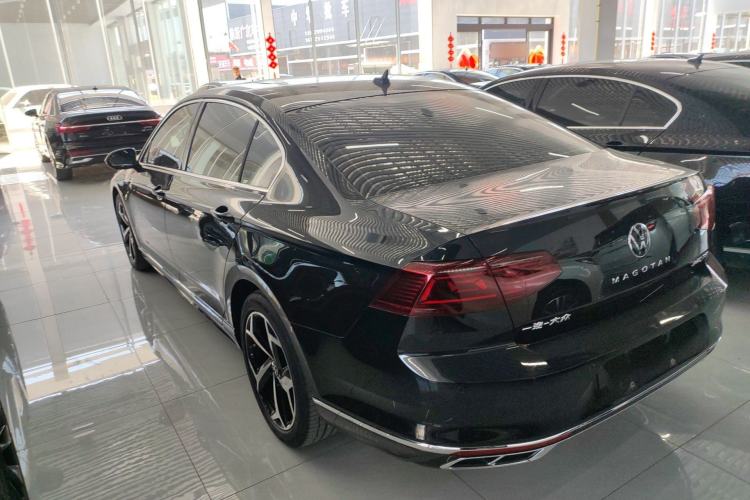 Used Volkswagen Magotan 2024 2 Million Units Zhongxiang Version 330TSI DSG Luxury Edition Exterior 2