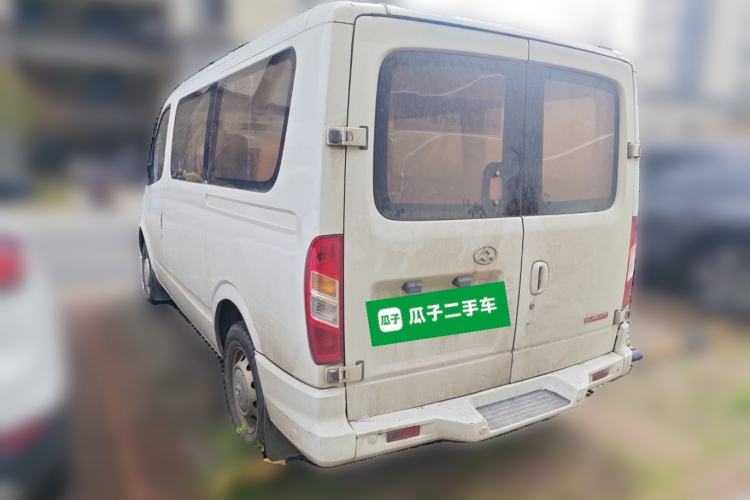 Used SAIC MAXUS Xintu V80 2017 2.5T AMT Aoyuntong National V Short Wheelbase Ultra-Low Roof 5/6/10-Seater
