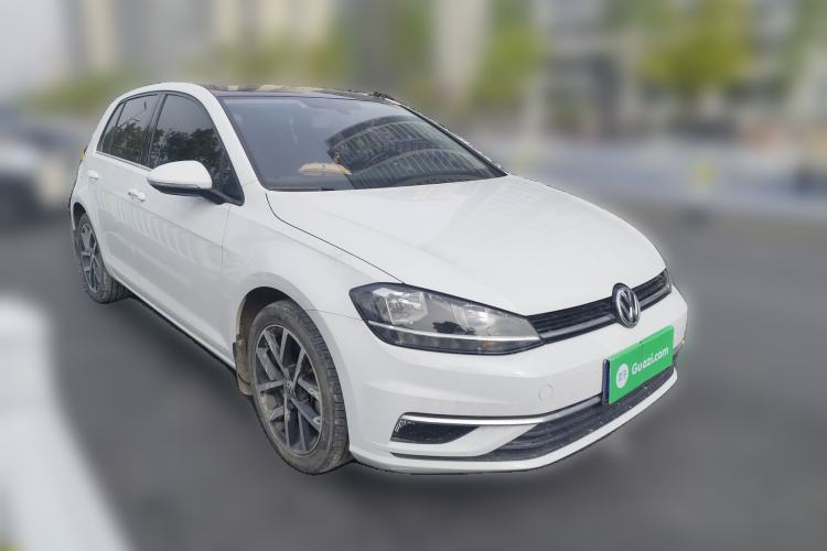 Used Volkswagen Golf 2020 Zhiai Edition 280TSI DSG Comfort Model Front Right 45 Deg