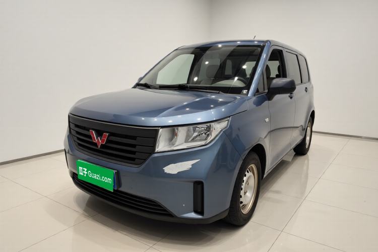 Used Wuling Hongguang PLUS 2019 1.5T Manual Standard Version 7 Seats