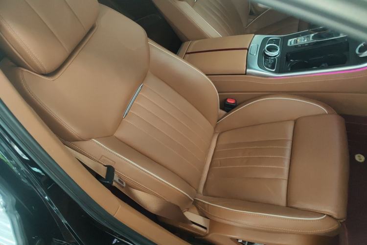 Used Hongqi H9 2022 2.0T Smart Connect Flagship Edition Right Front Seat