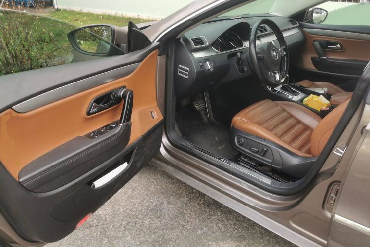 Used Volkswagen FAW-Volkswagen CC 2012 2.0 TSI Luxury Model Driver Seat