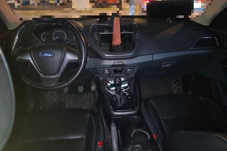 Used Ford Escort 2015 1.5L Manual Fashion Edition
