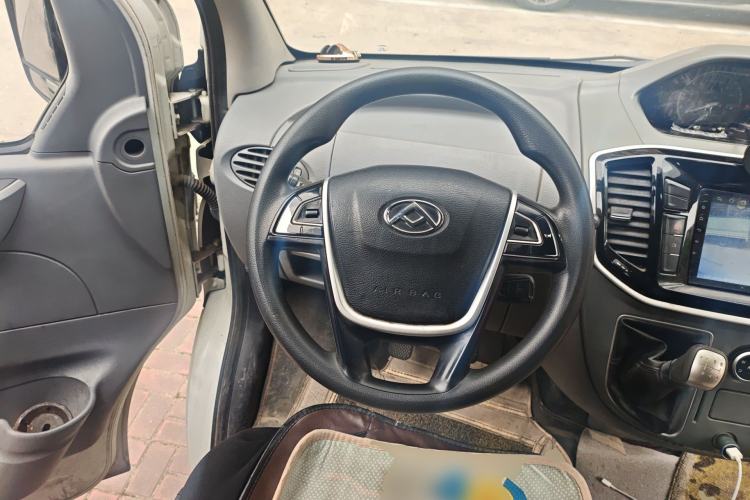 Used SAIC MAXUS Xintu V80 2019 2.5T Classic Version 6-Speed Manual – Aoyuntong Modified Long Wheelbase Mid-Height 7-Seater Steering Wheel