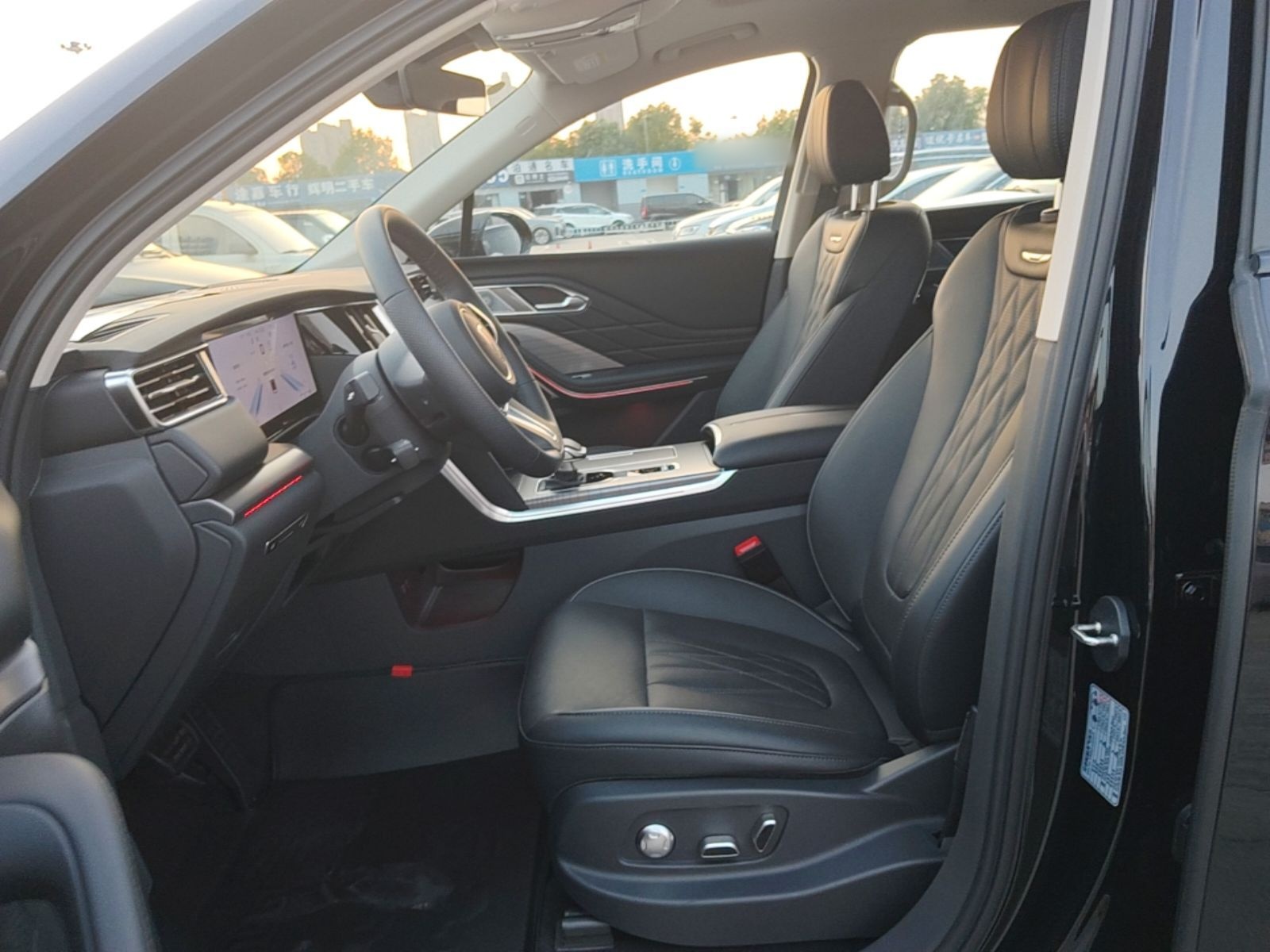 Hongqi HS7 PHEV 2024 2.0T PHEV Four-Wheel Drive Flagship Edition 7 Seats — снимка 17