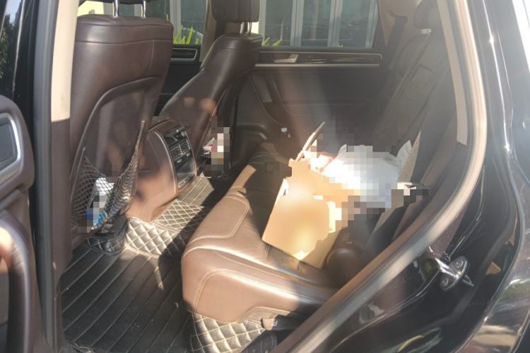 Used Volkswagen Touareg 2014 3.0 TSI New Edition
