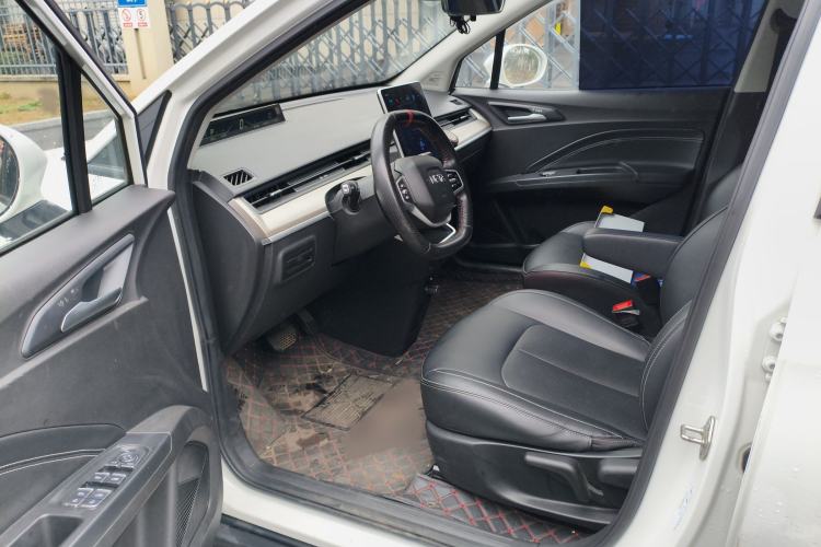 Used NETA V 2021 Long-Range Entertainment Edition Upgrade Model
