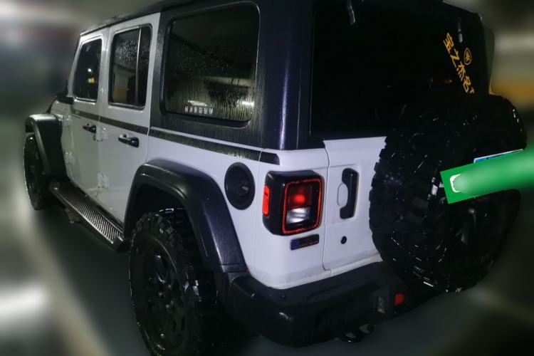 Used Jeep Wrangler 

