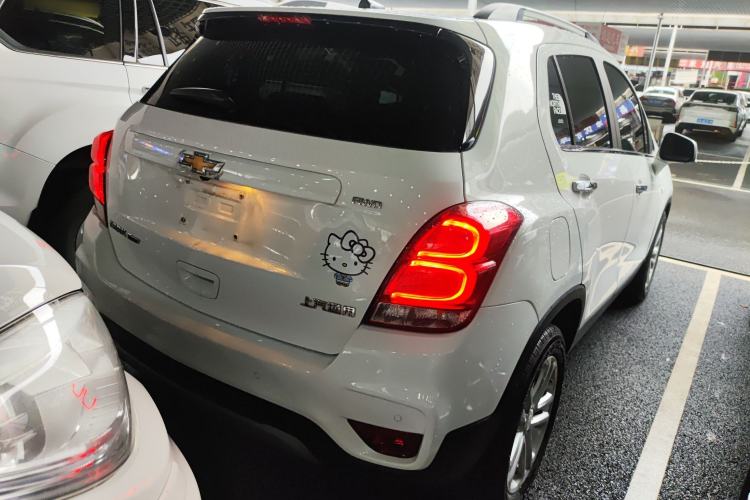 Used Chevrolet Trax 2017 1.4T Automatic All-Wheel-Drive Flagship Model Rear Right 45 Deg