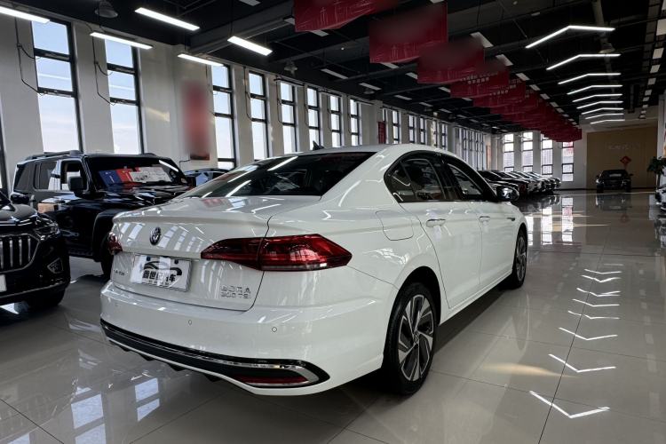 Used Volkswagen Bora 2023 300TSI DSG Prestige Edition Exterior 5