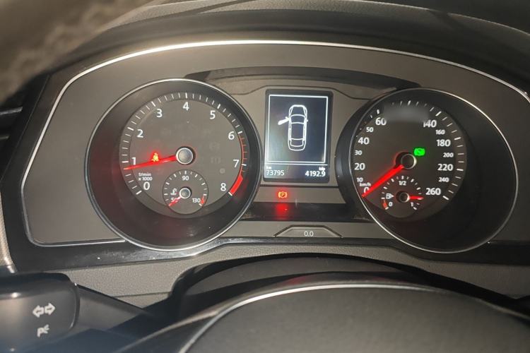 Used Volkswagen Magotan 2018 330TSI DSG Advanced Model
