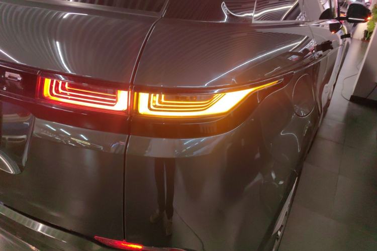 Used Land Rover Range Rover Evoque 2021 Range Rover Velar L 249PS R-Dynamic First Edition
