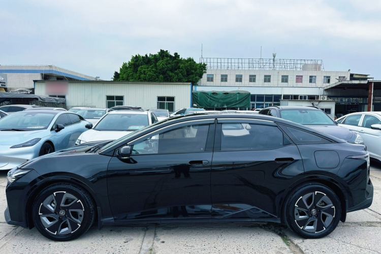 Used Toyota bZ3 2023 517 km Elite PRO Exterior 3