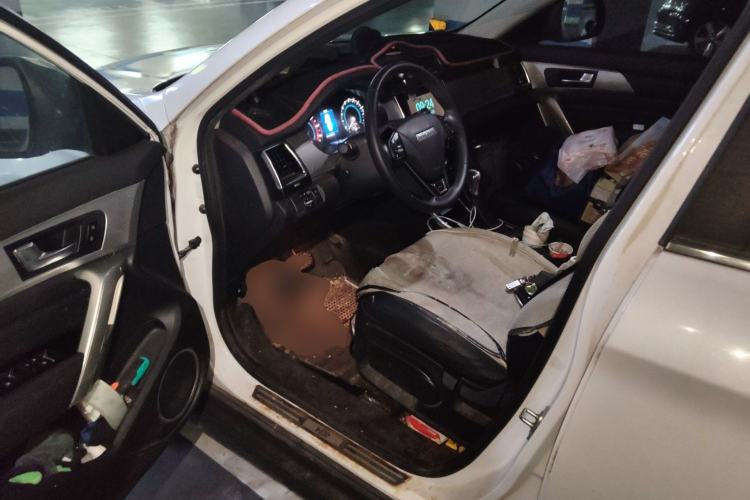 Used Haval H2 2017 Red-Label 1.5T Automatic Two-Wheel Drive Luxury Model Driver Seat