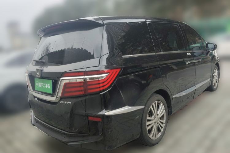 Used Honda Elysion 2016 2.4L Supreme Edition
