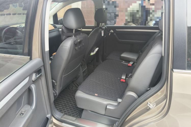 Used Volkswagen Touran 2015 1.4T DSG Comfort Edition 5 Seats