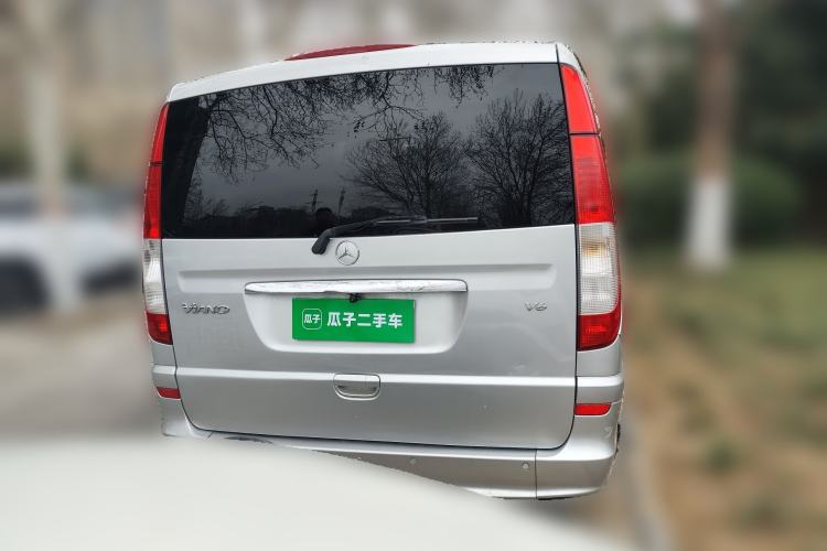 Used Mercedes-Benz Viano 2011 2.5L Limited Edition Rear