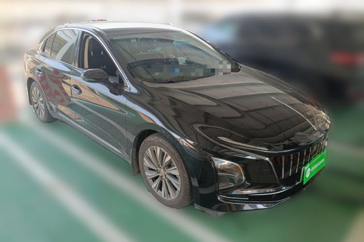 Used Hongqi E-QM5 2022 431 km Charge & Enjoy Edition Front Right 45 Deg