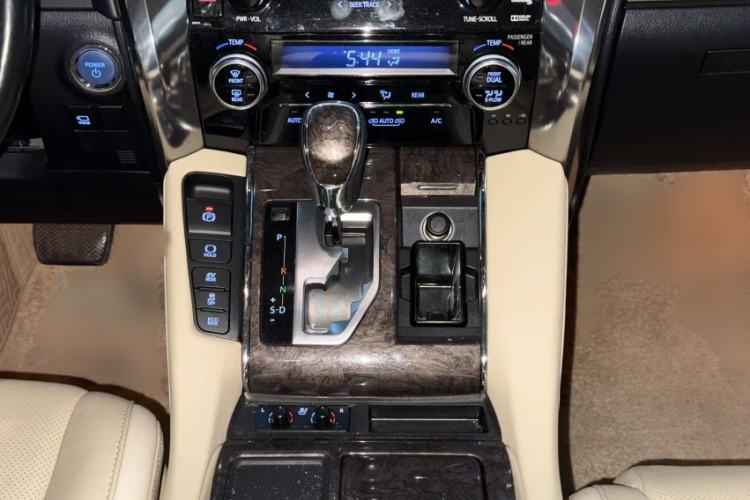 Used Toyota Vellfire 2019 Dual-Engine 2.5L HV Prestige Edition