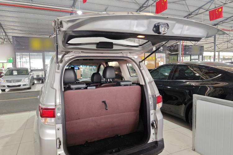 Used Venucia M50V 2019 1.6L CVT Luxury Edition