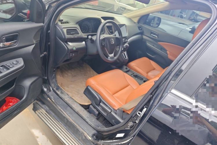 Used Honda CR-V 2016 2.0L two-wheel drive Urban Edition Driver Seat