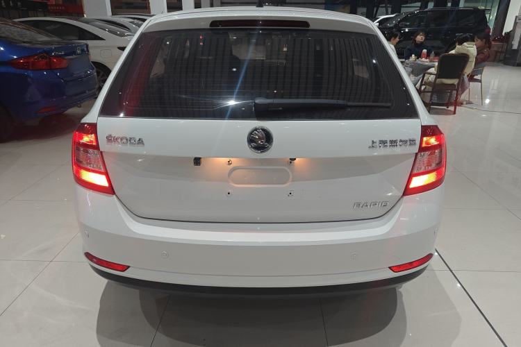 Used Skoda Rapid Spaceback 2016 Revised Version 1.6L Automatic Front-Drive Edition
