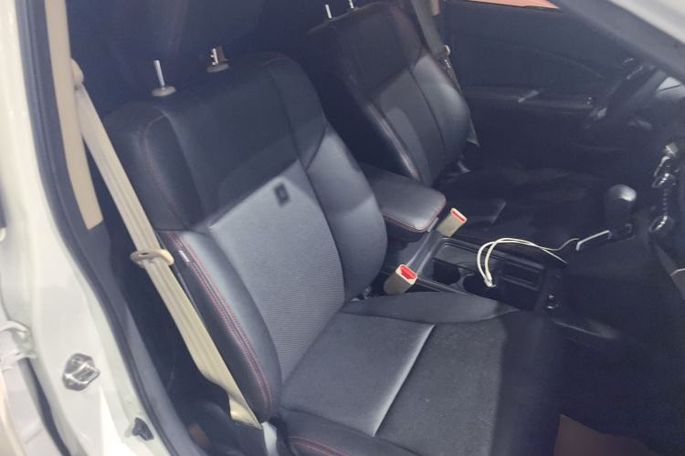 Used Honda CR-V 2016 2.0L Two-Wheel Drive Classic Edition Right Front Seat