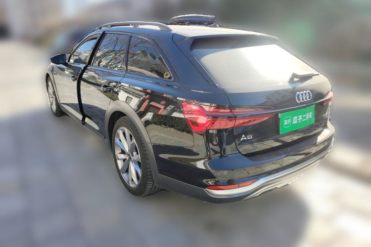 Used Audi A6 2024 allroad quattro 55 TFSI Prestige Off-Road Model
