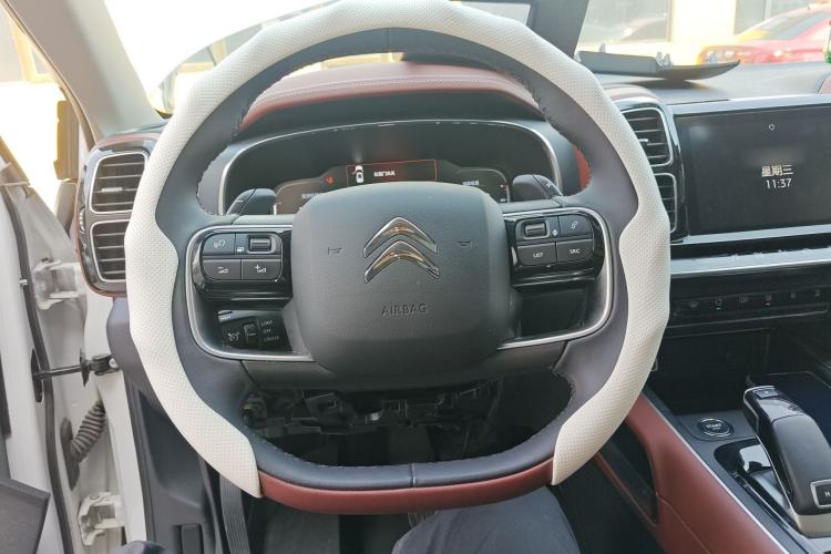 Used Citroen C5 AIRCROSS 2022 400THP Co-Creation Edition Steering Wheel