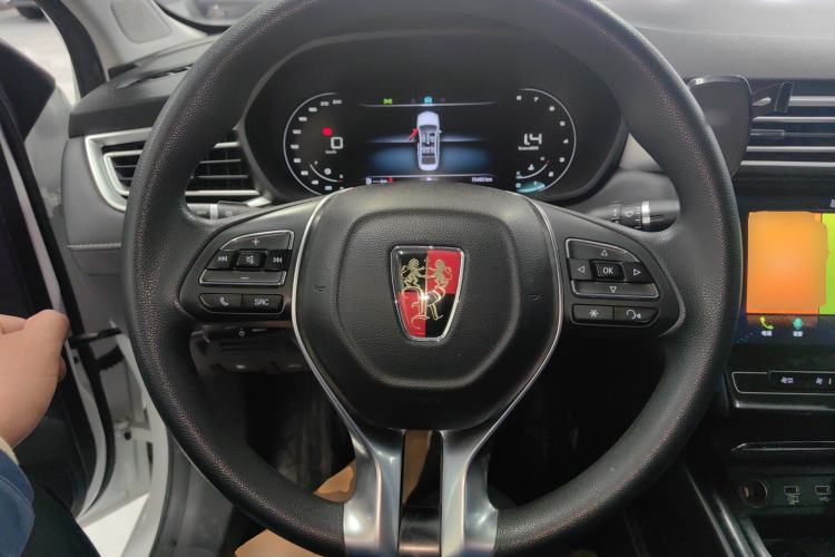 Used Roewe i5 2020 1.5L Automatic 4G Connect Luxury Flagship Edition
