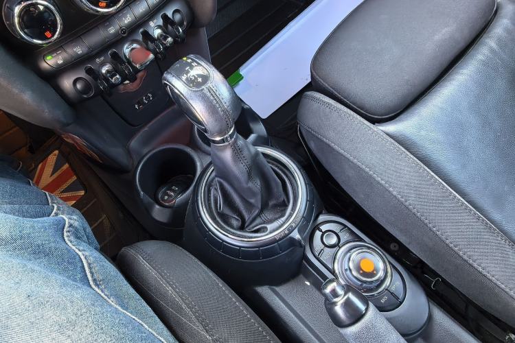 Used MINI 2014 1.5T COOPER Excitement Gear Lever